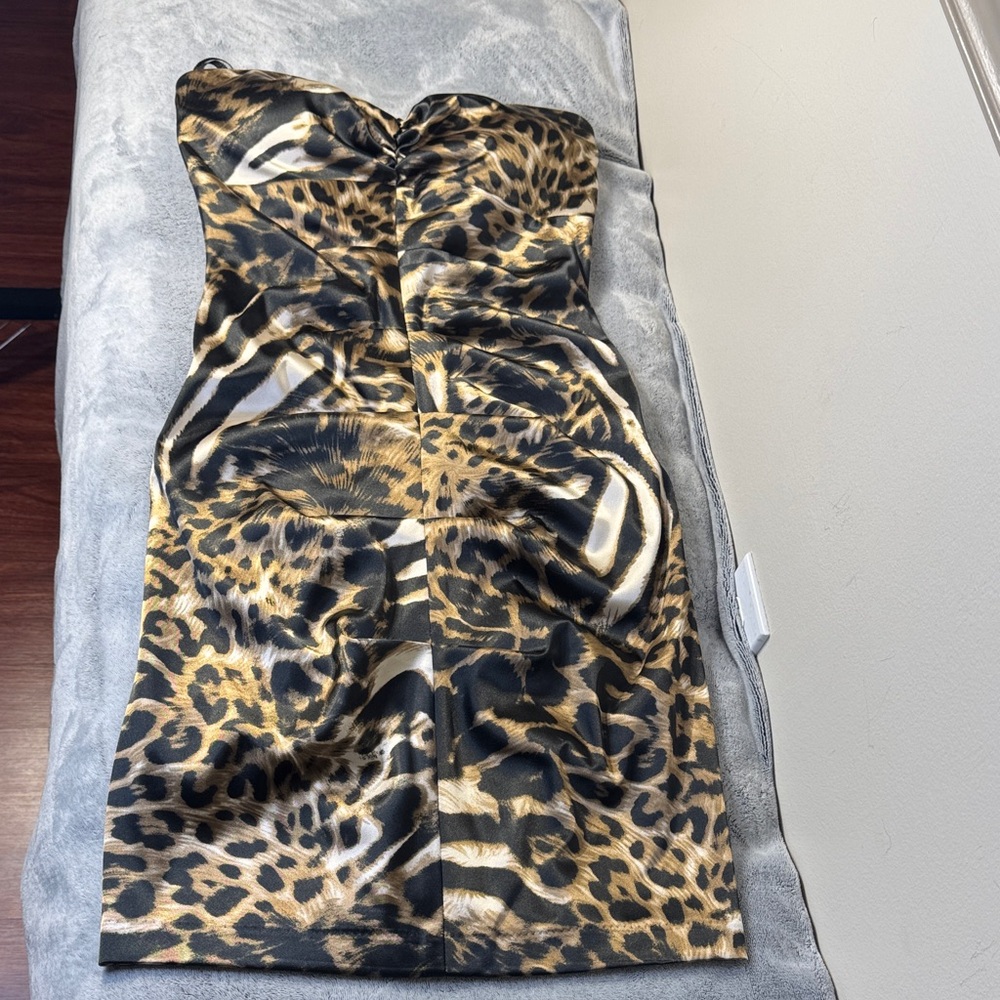 Jump Apparel Satin Leopard Print Strapless Ruched Dress - Size 3/4